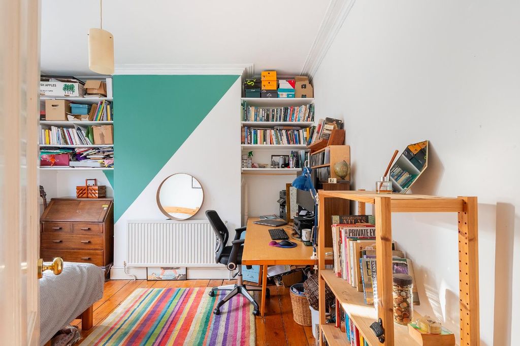 Property photo 3 of 33 1B0Rmr - Bedroom C.Jpg