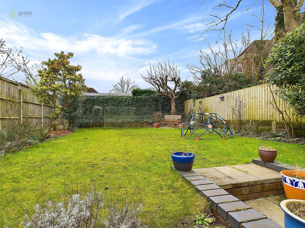Property photo 2 of 22