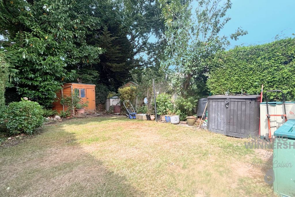 Property photo 2 of 17 4162812