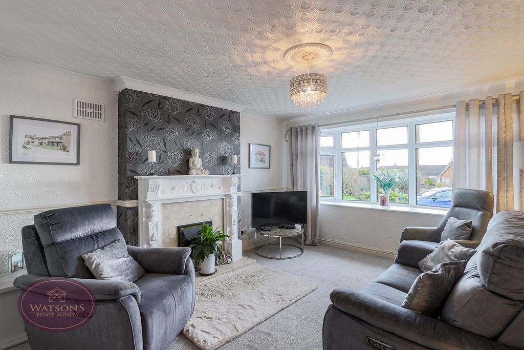 Property photo 2 of 23