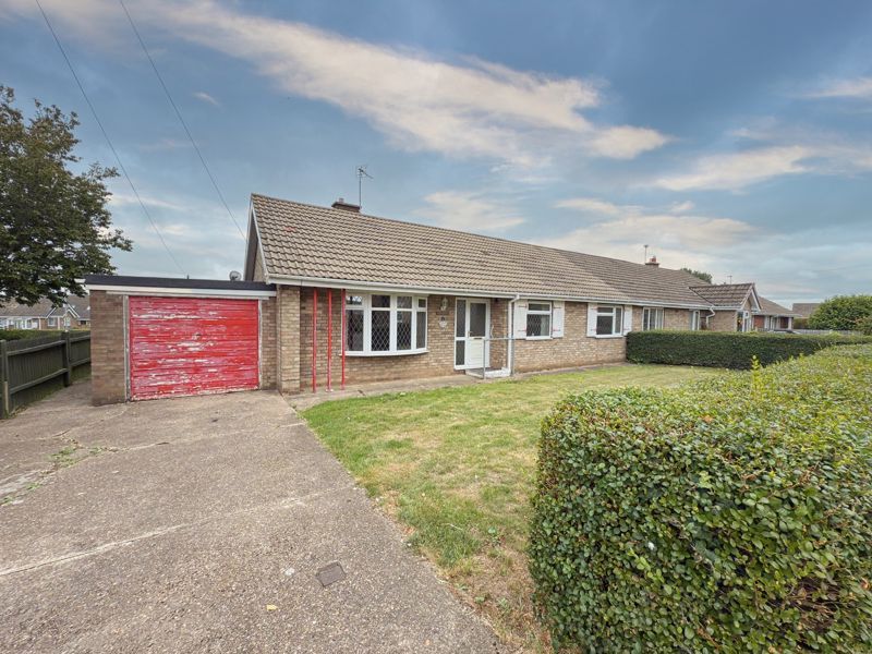 Property photo 1 of 11 Frontal