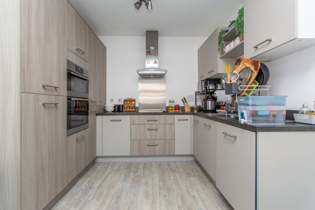 Property photo 3 of 15 Picture 3