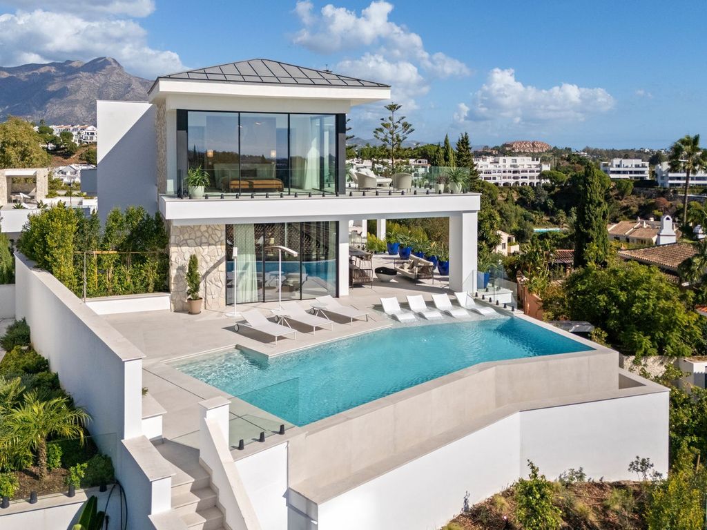 Property photo 1 of 50