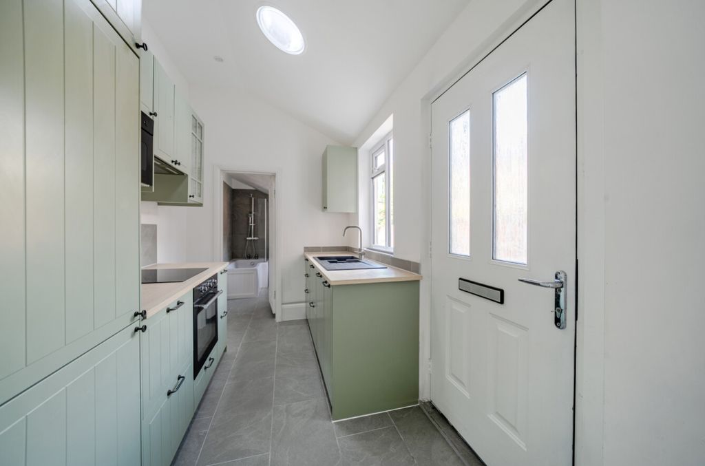 Property photo 3 of 12 1478681-4-6A3A55B8Af2d1