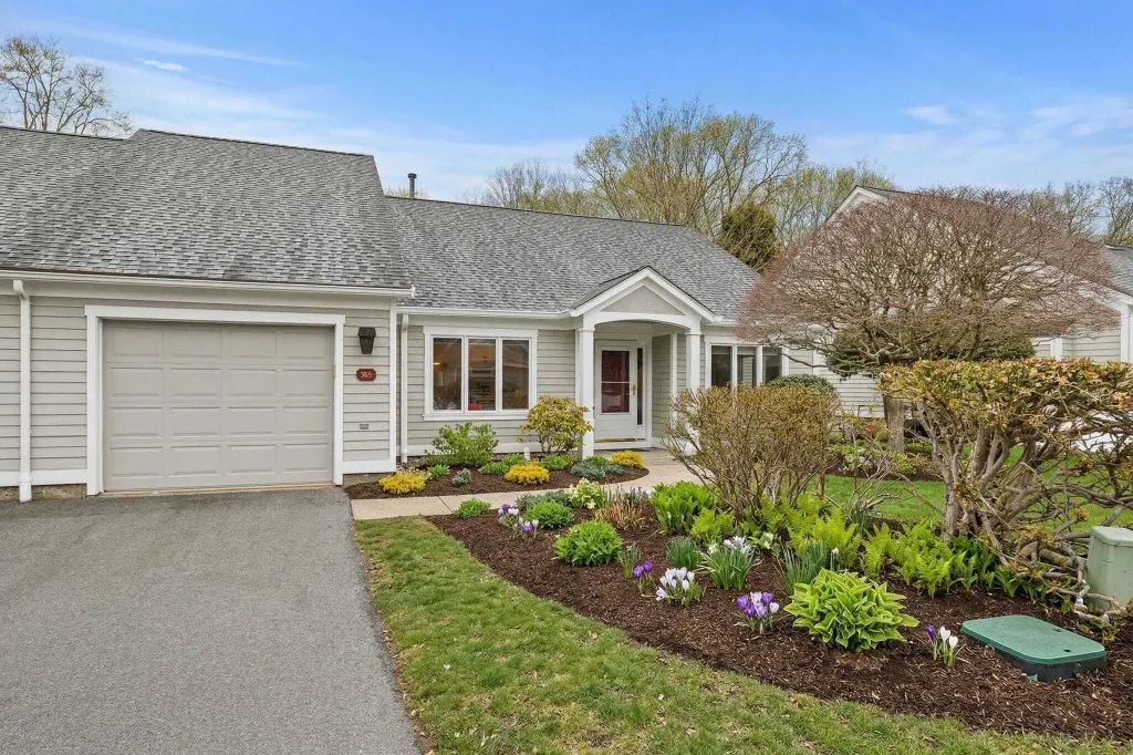 Property photo 1 of 24