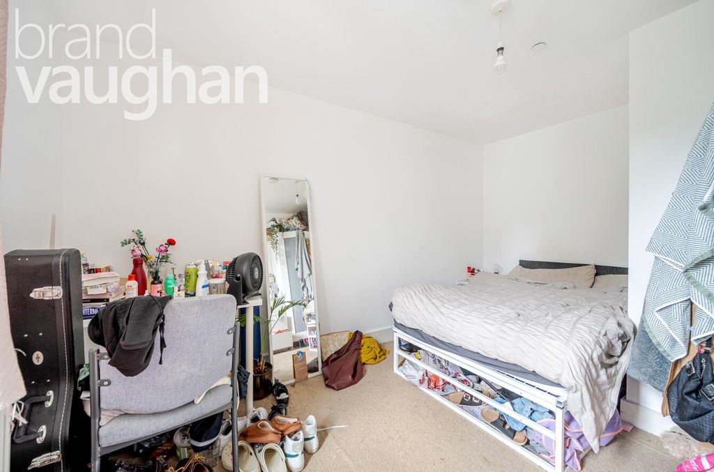 Property photo 2 of 16 Bc03A3c7-7289-48F...