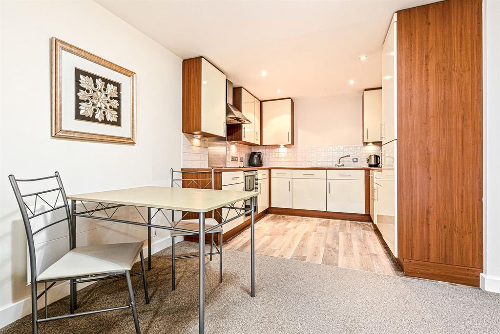 Property photo 3 of 17 Image 06.Jpg