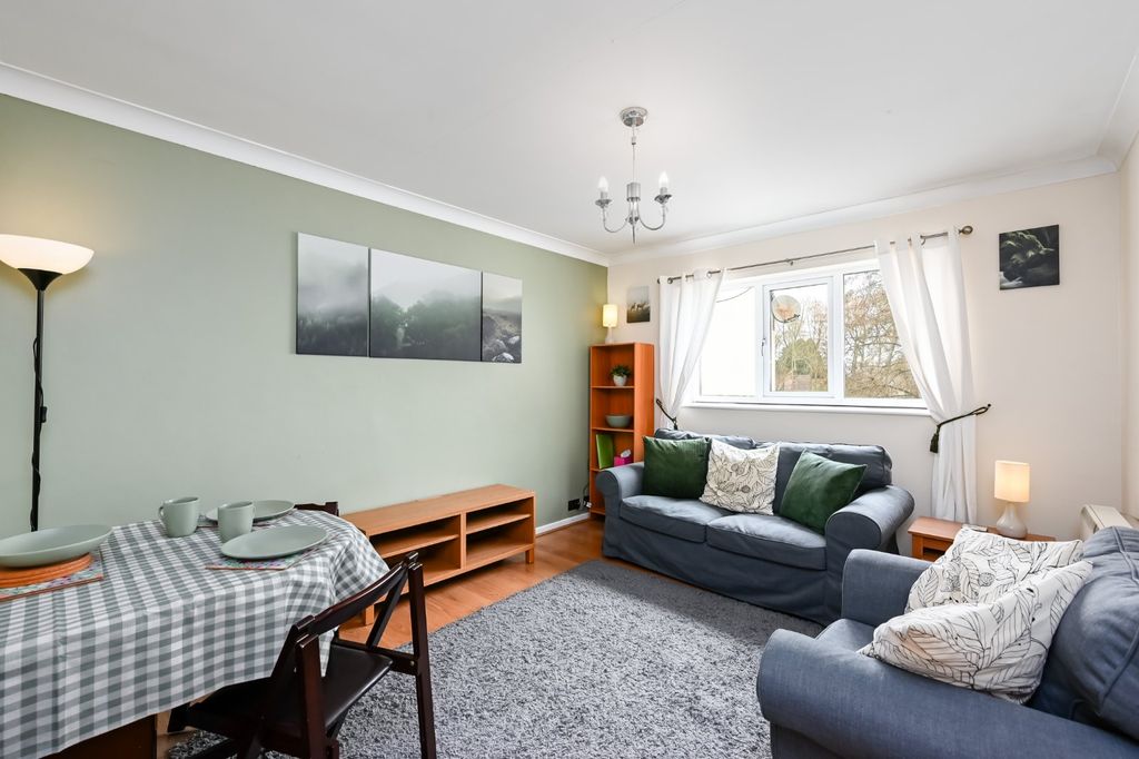 Property photo 2 of 9 Picture 2