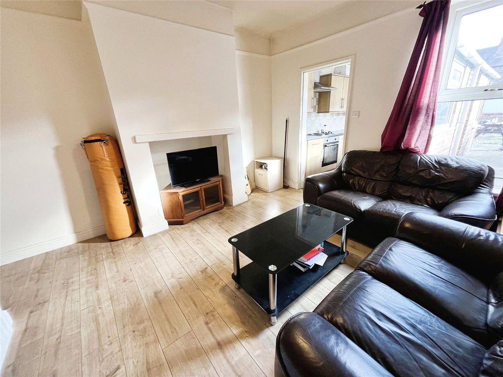 Property photo 3 of 12 Living Room