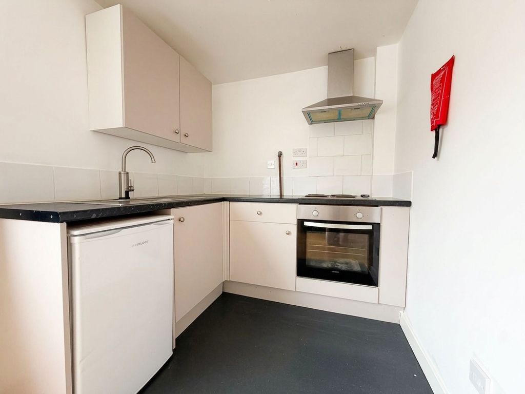 Property photo 3 of 4