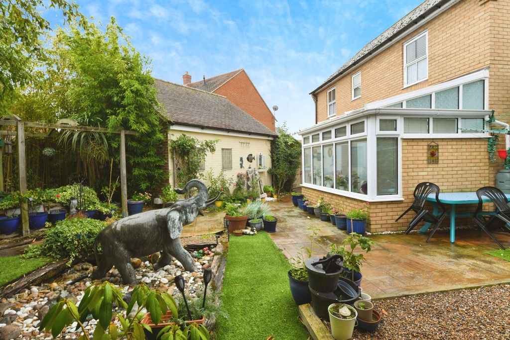 Property photo 1 of 13 Photo