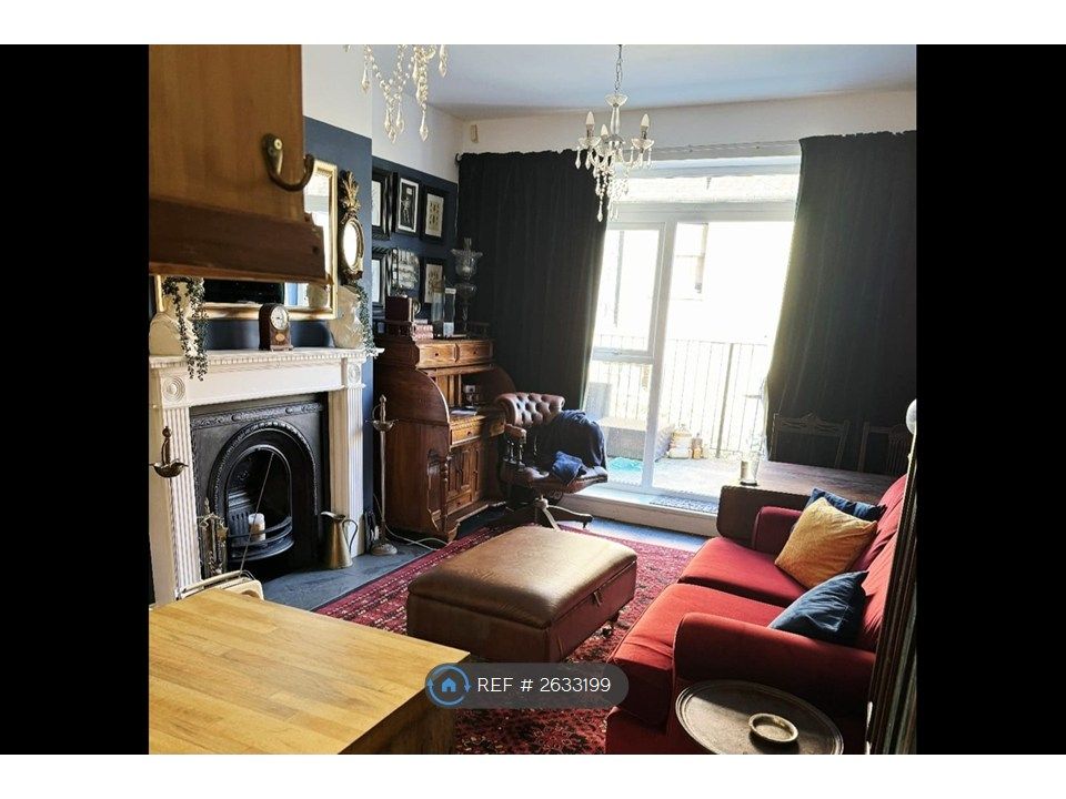 Property photo 1 of 5