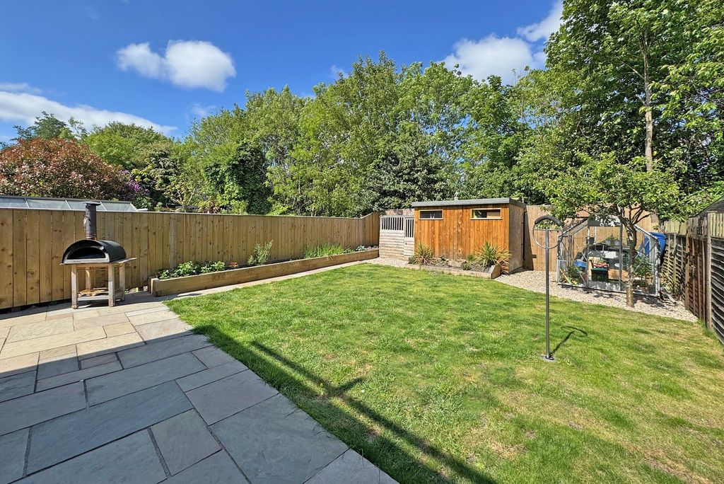 Property photo 3 of 15