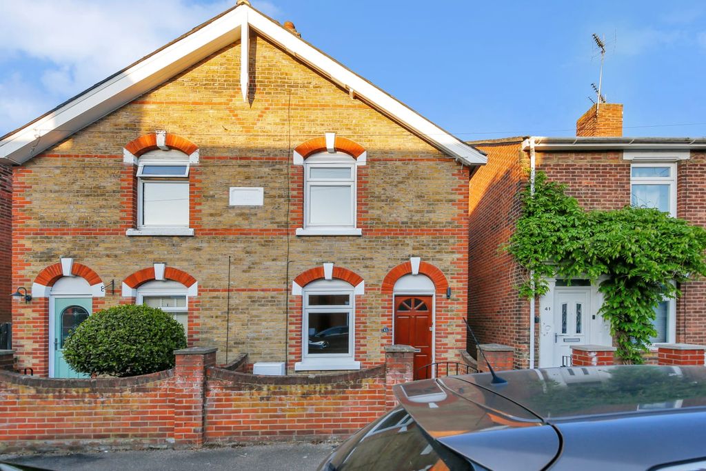 Property photo 1 of 34