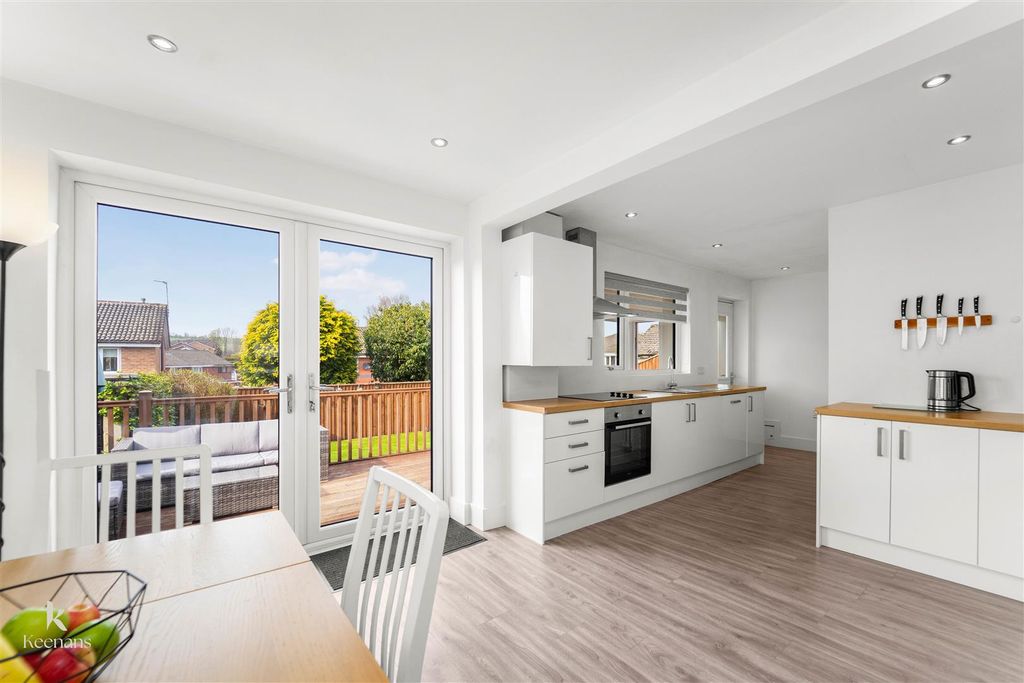 Property photo 1 of 38 Dsc06143-2.Jpg