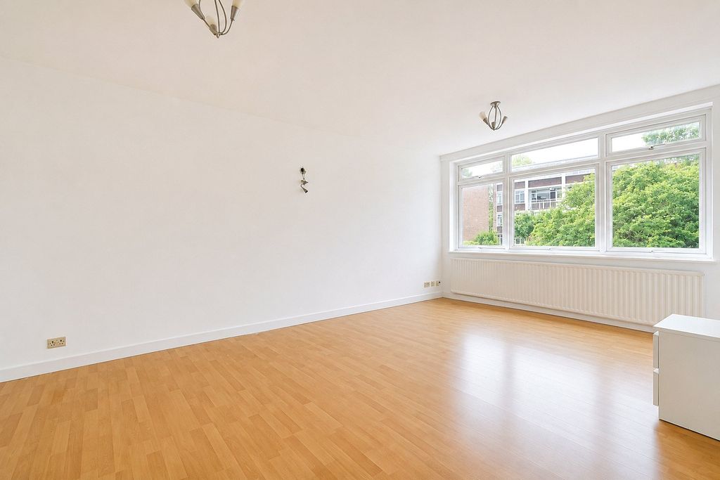 Property photo 2 of 10 Reception Room