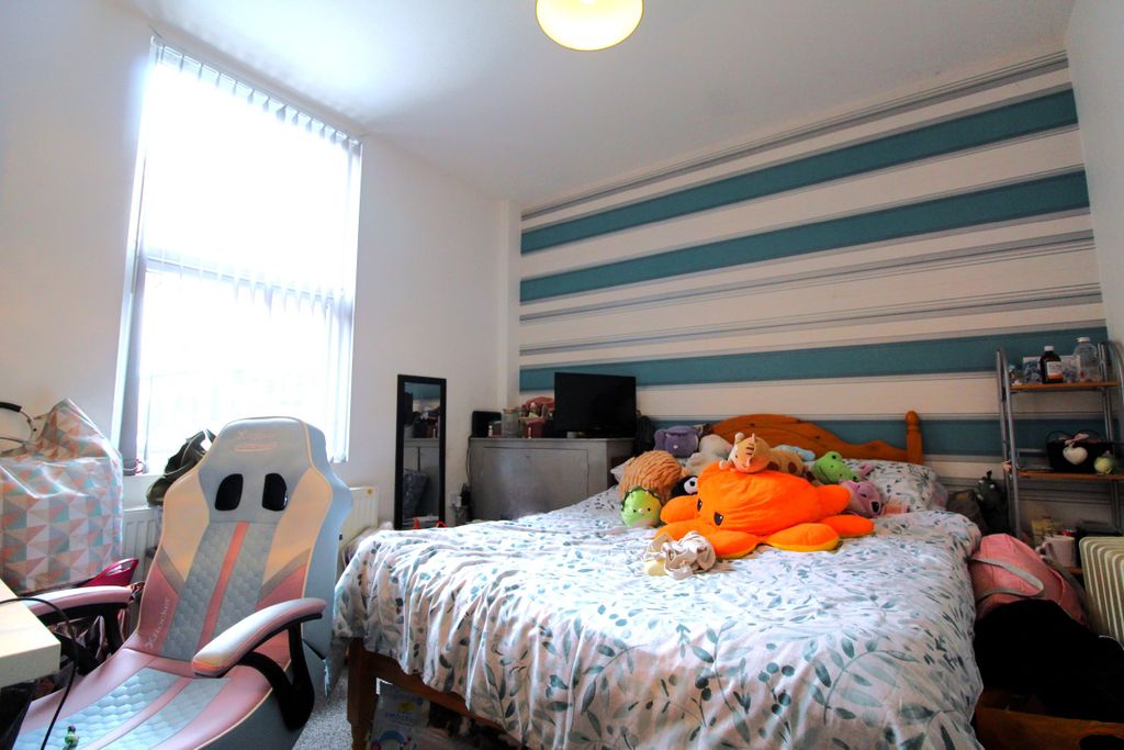 Property photo 2 of 4