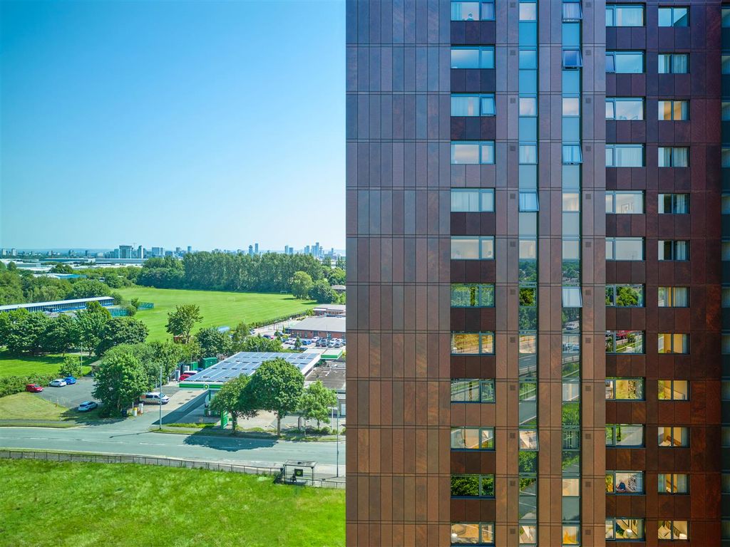 Property photo 3 of 5 3. Rpi Trafford Place - DM0171.Jpg