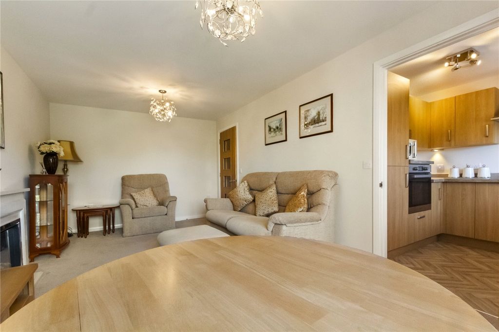 Property photo 3 of 22 Picture No. 04