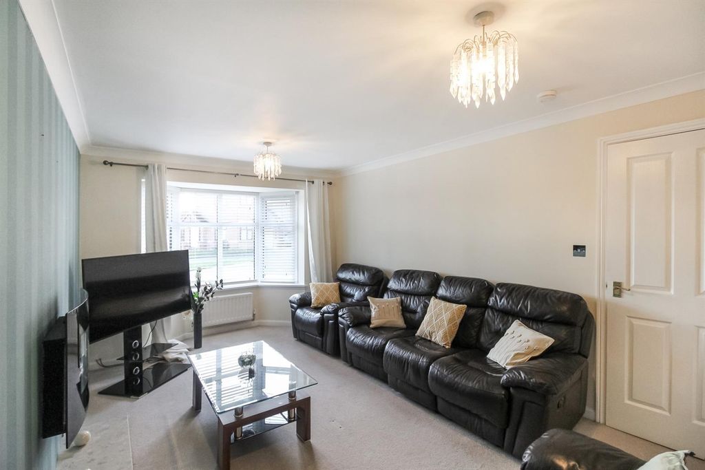 Property photo 3 of 33 03 - Lounge 2.Jpg