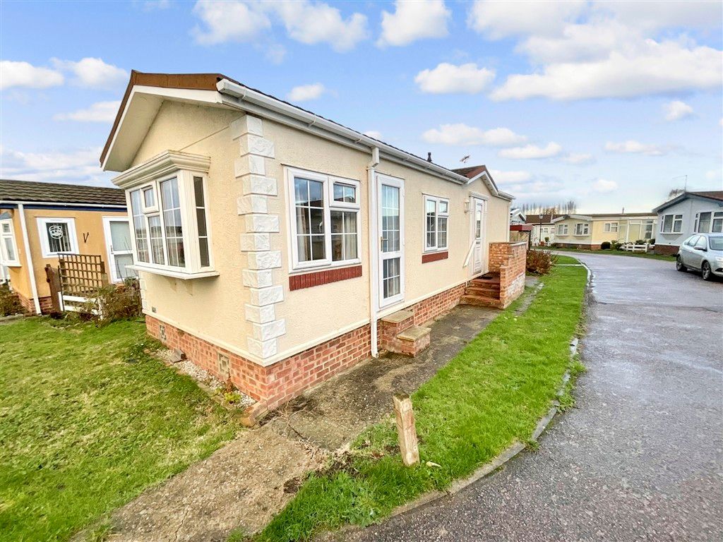 Property photo 1 of 6 Front
