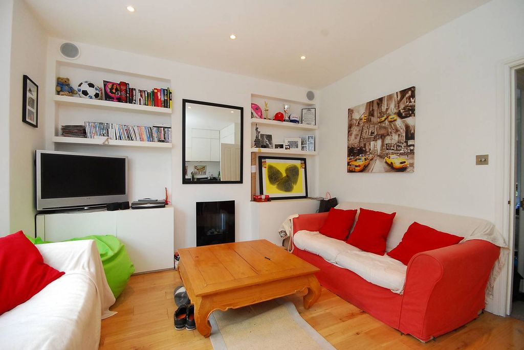 Property photo 1 of 11