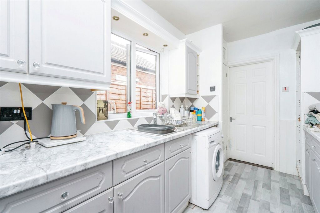 Property photo 2 of 11 Picture No. 07