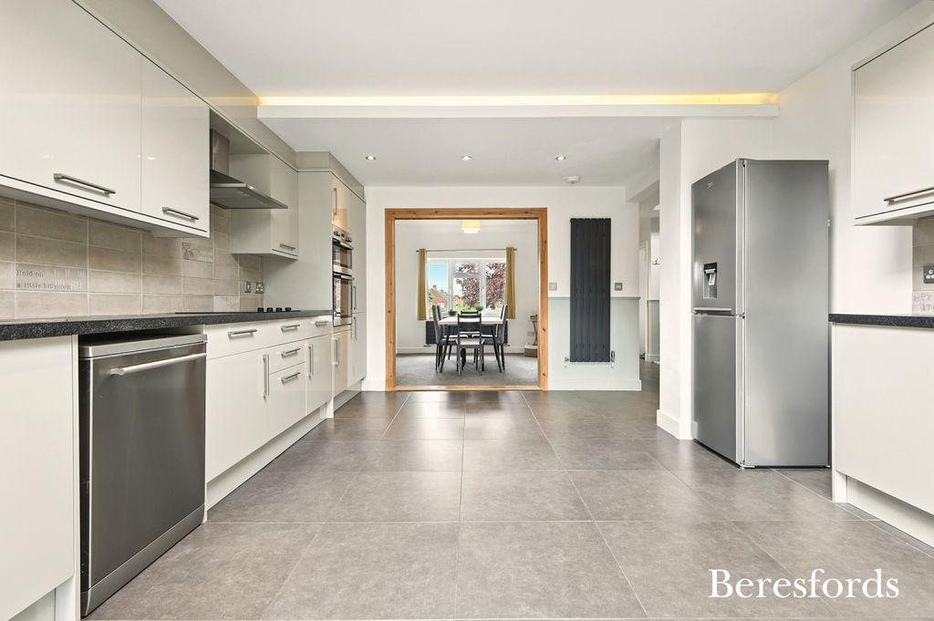 Property photo 3 of 13 Picture No. 12