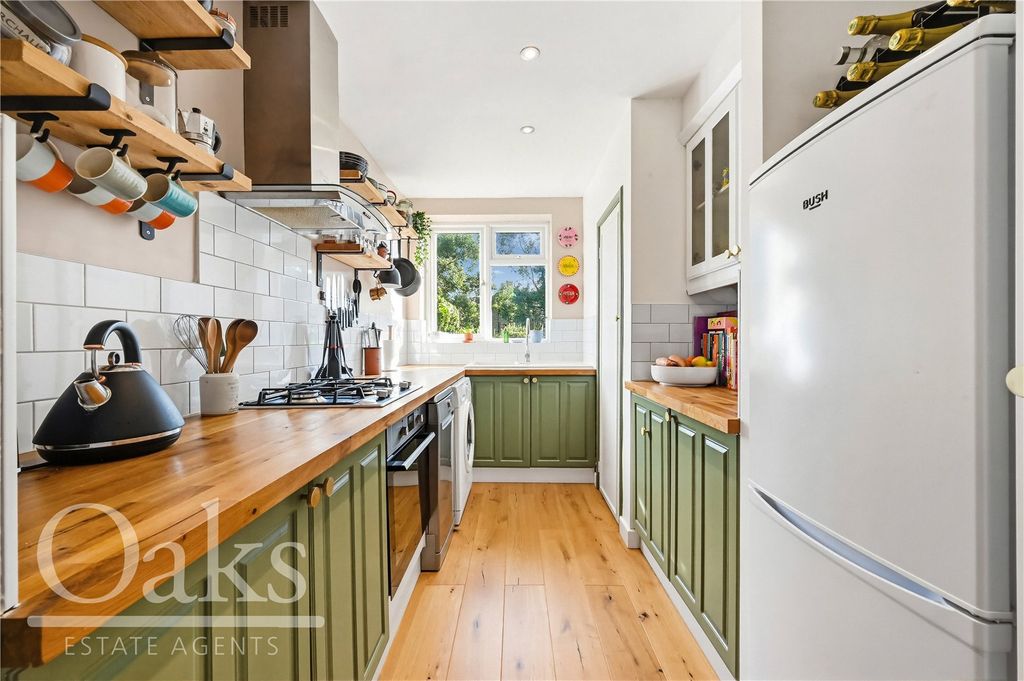 Property photo 3 of 8 Picture No. 04