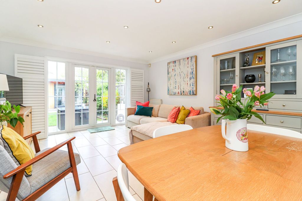 Property photo 3 of 30