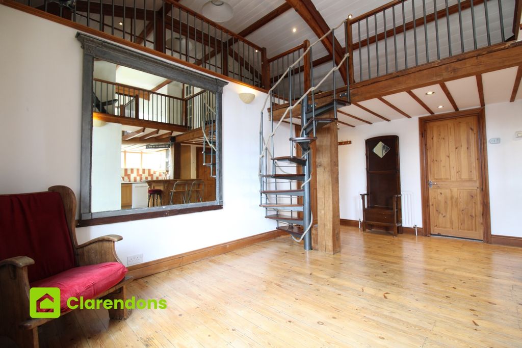 Property photo 2 of 23 3