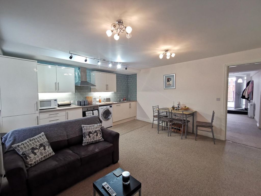 Property photo 3 of 10 0 General
