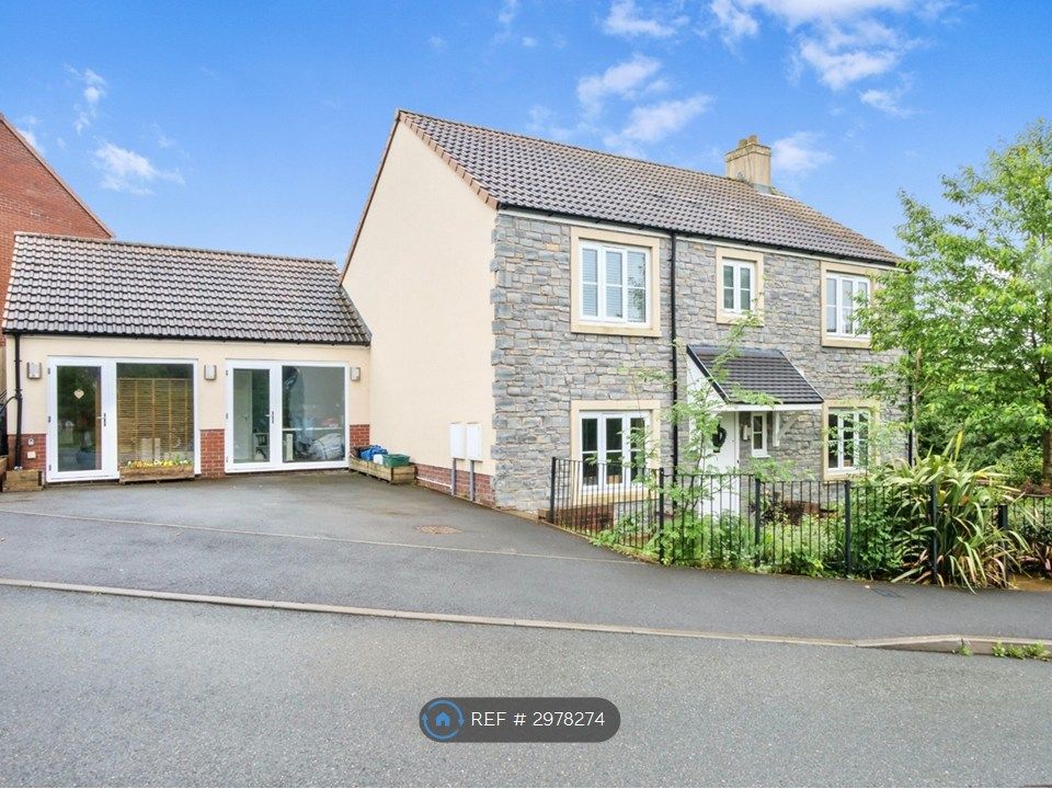 Property photo 1 of 35