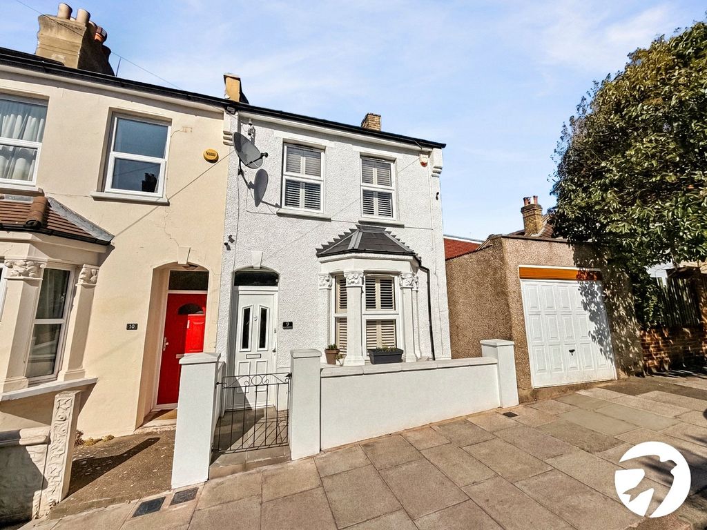 Property photo 1 of 16 External