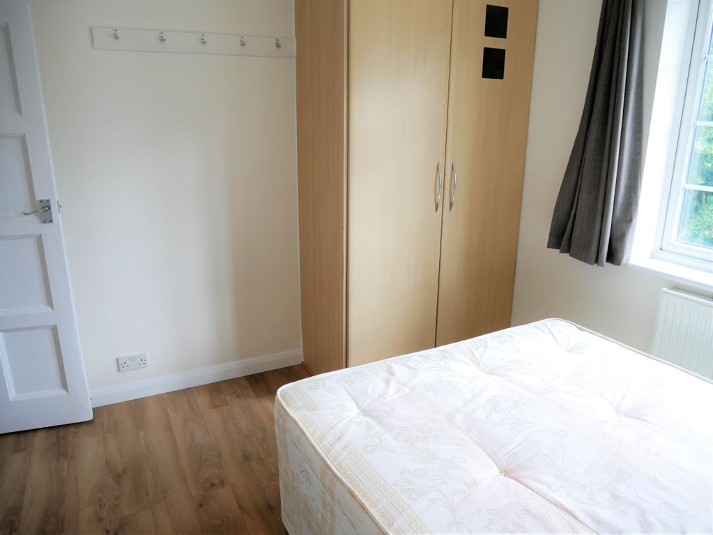 Property photo 2 of 3