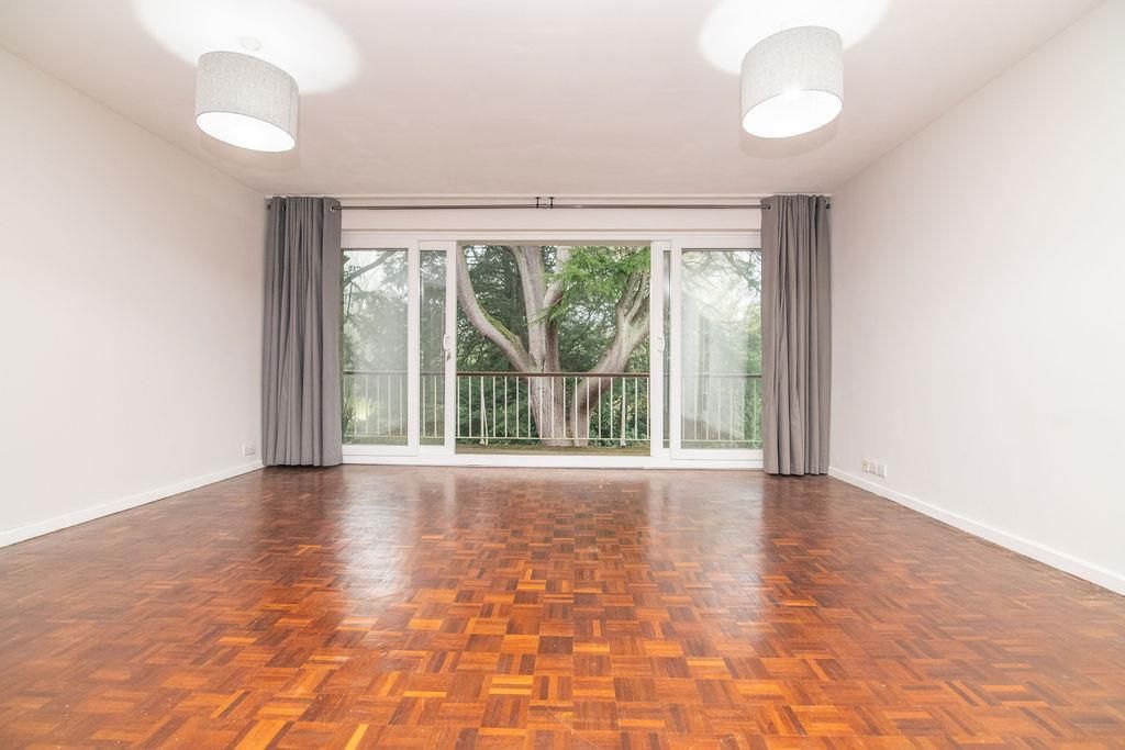 Property photo 3 of 20 Elmhurst-19.Jpg