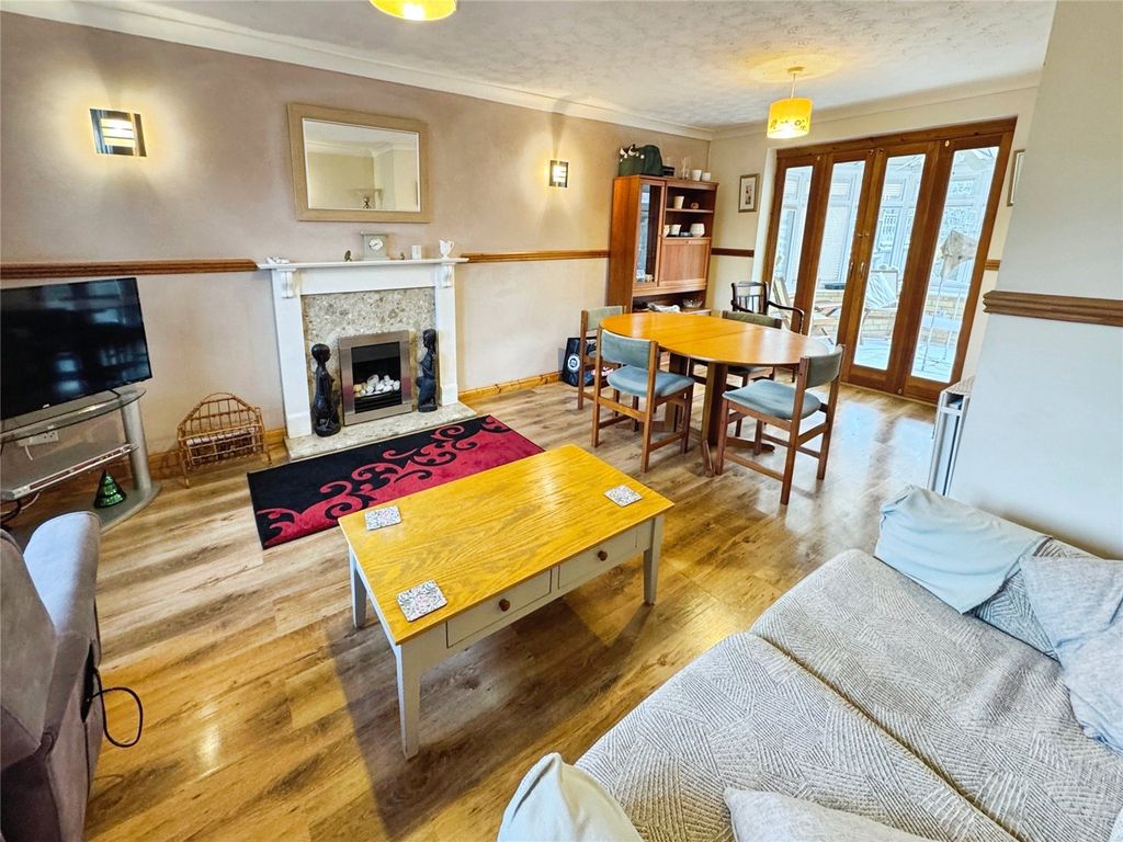 Property photo 3 of 14 Picture No. 05