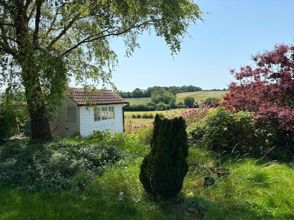 Property photo 2 of 29