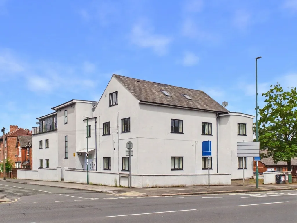 Apartment in Nottingham, Sherwood - View 3