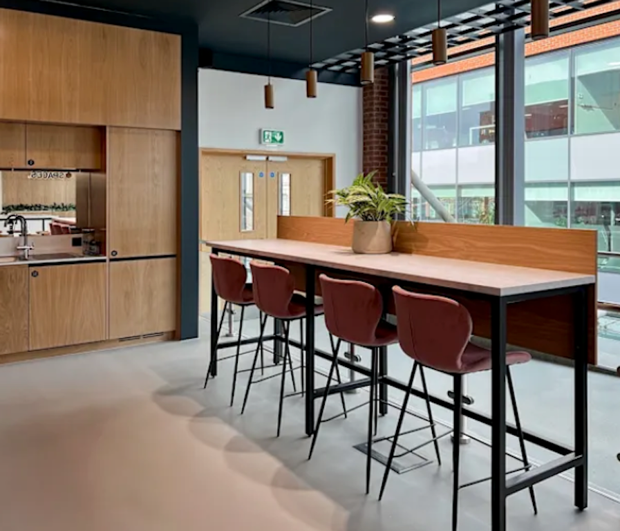 Property photo 3 of 6 Photo 2