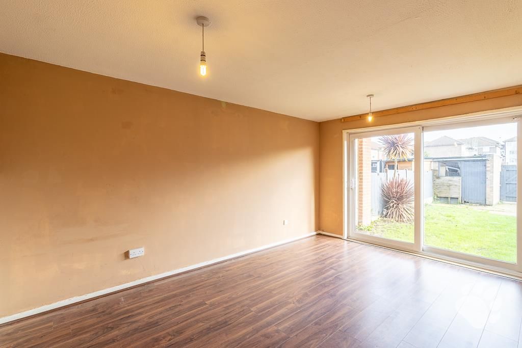 Property photo 2 of 29 Living Room