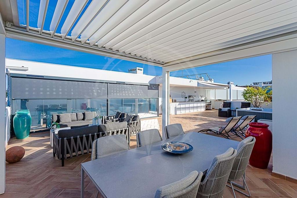 Property photo 1 of 30