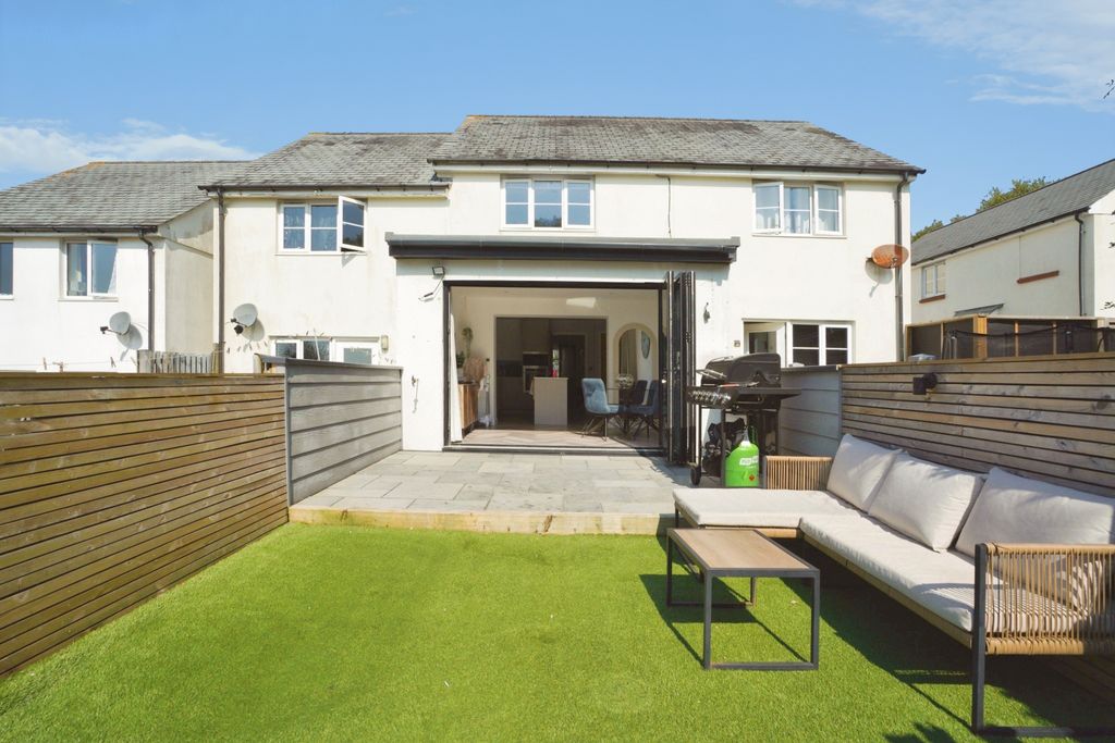 Property photo 1 of 38