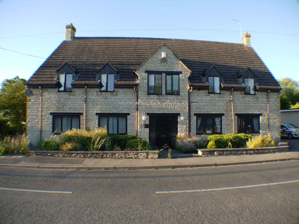 Property photo 1 of 1
