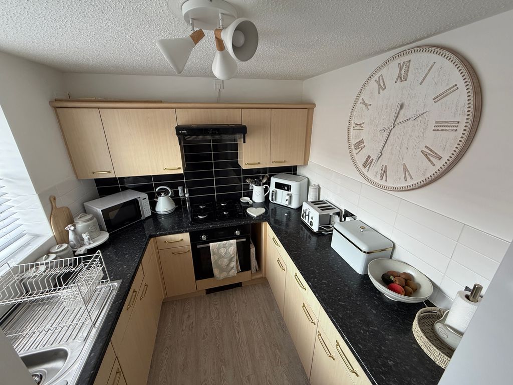 Property photo 2 of 16 Kitchen
