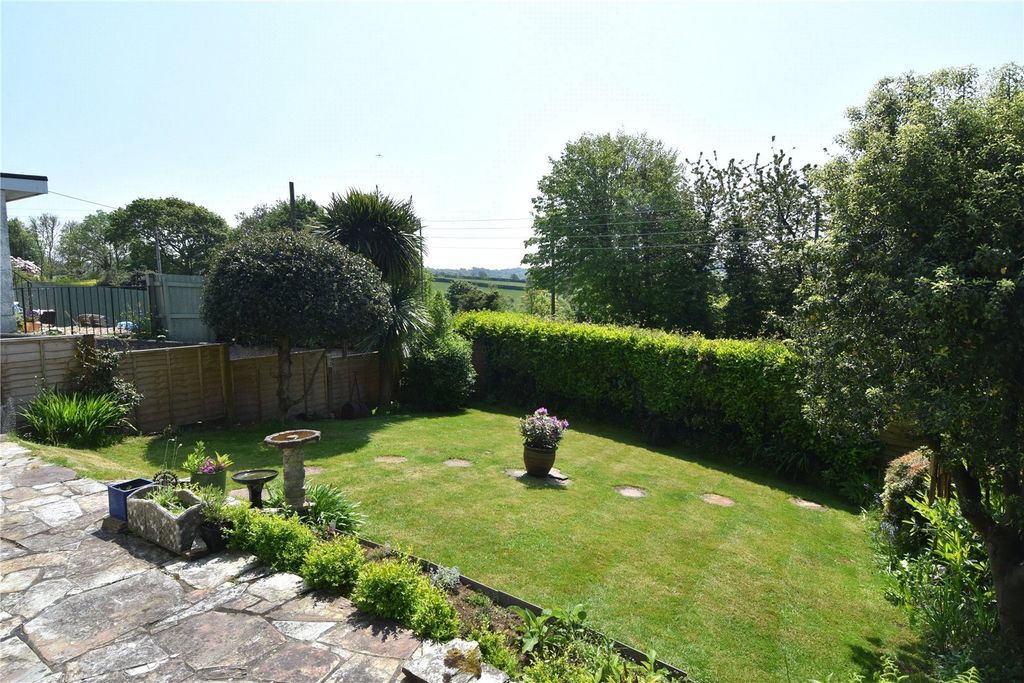 Property photo 3 of 17 Picture No. 22