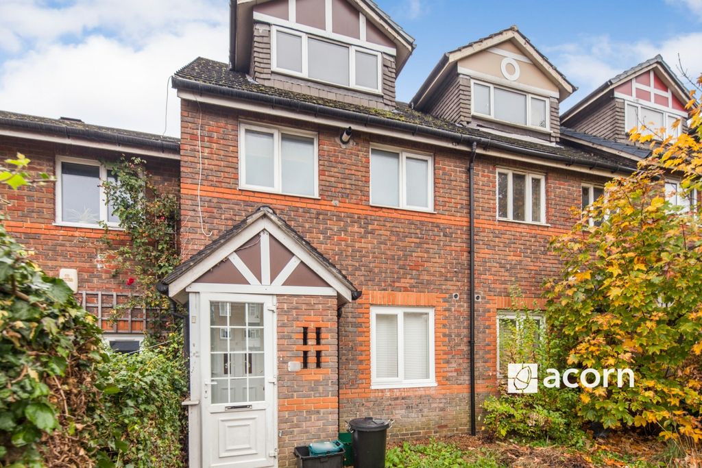 Property photo 1 of 10 0892