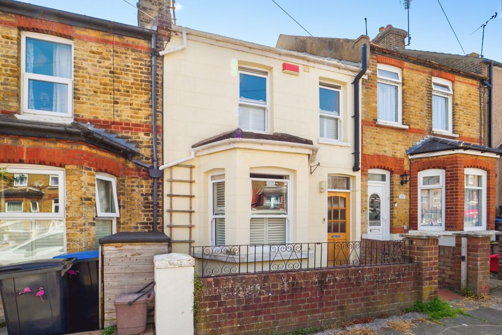 Property photo 1 of 19