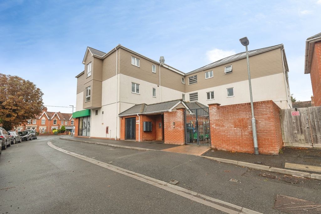 Property photo 1 of 11 Pbox-Img.Jpg