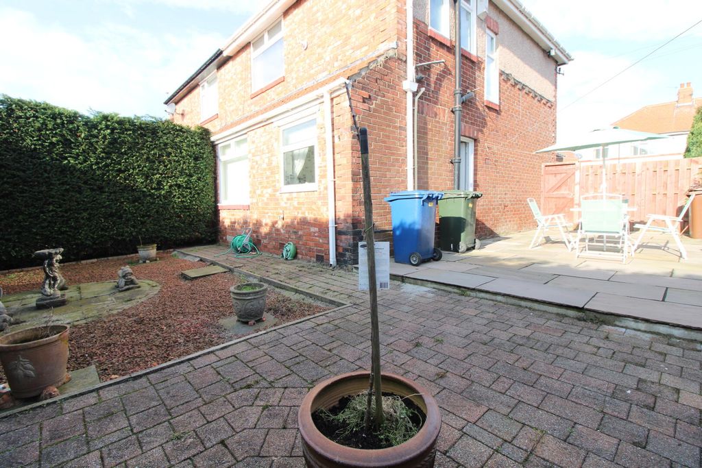 Property photo 2 of 21 Rear Garden